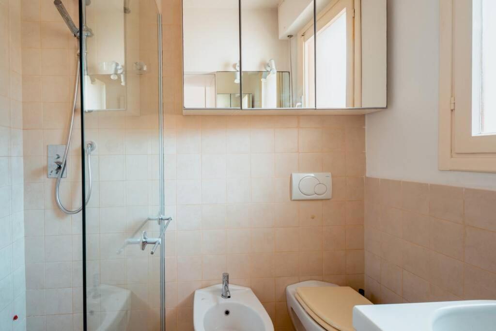 Grand Central Ventimiglia - Wifi & Parking Exterior foto