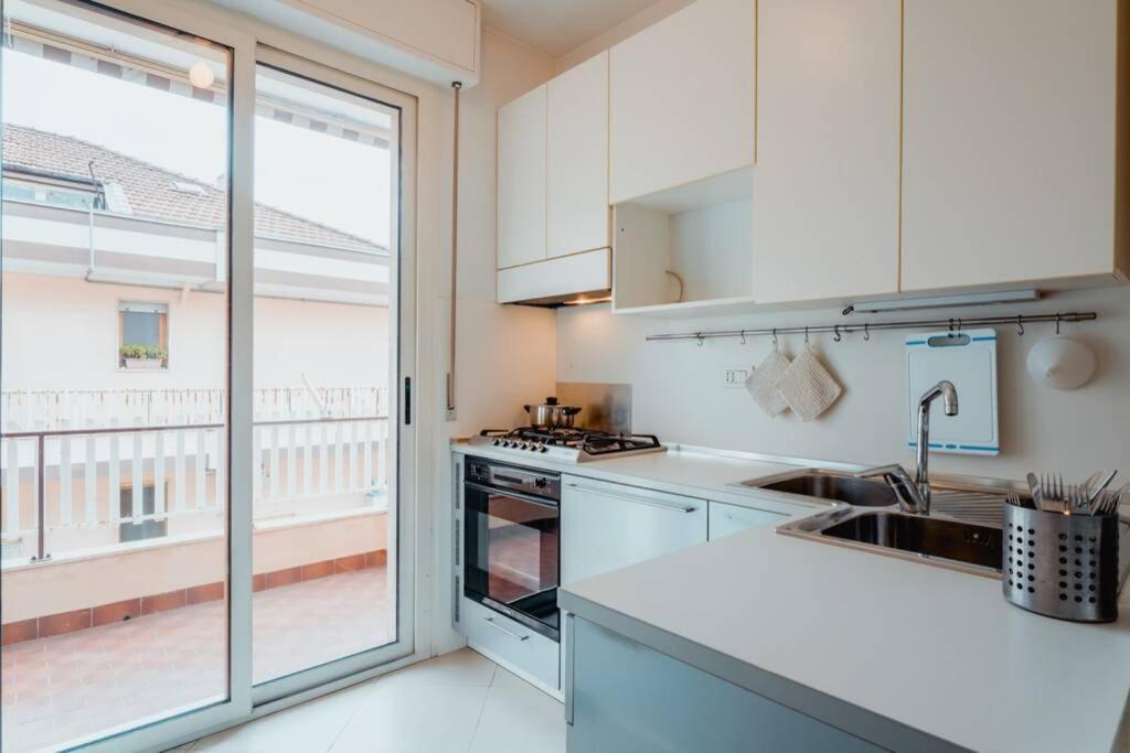 Grand Central Ventimiglia - Wifi & Parking Exterior foto